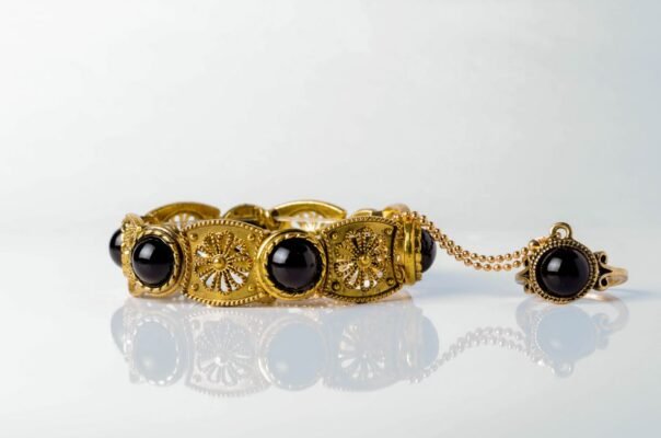 gold jewelry testing acids